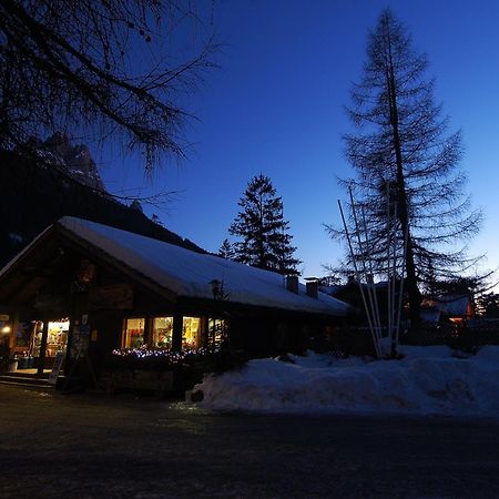 Camping Catinaccio Rosengarten Pozza di Fassa Luaran gambar